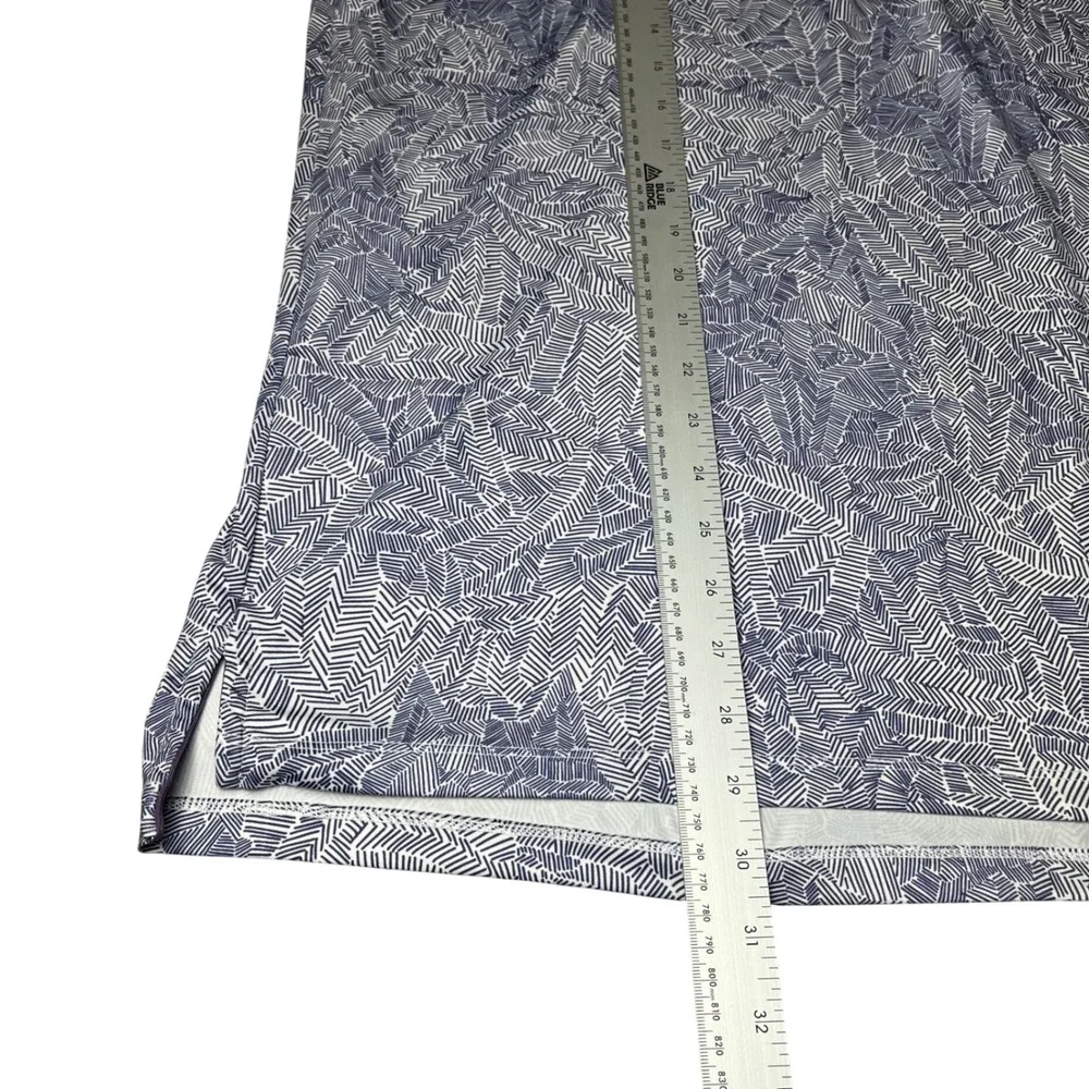 Greyson Polo Shirt Mens M purple White Geometric Hidden Wolf Performance Golf - Picture 5 of 8